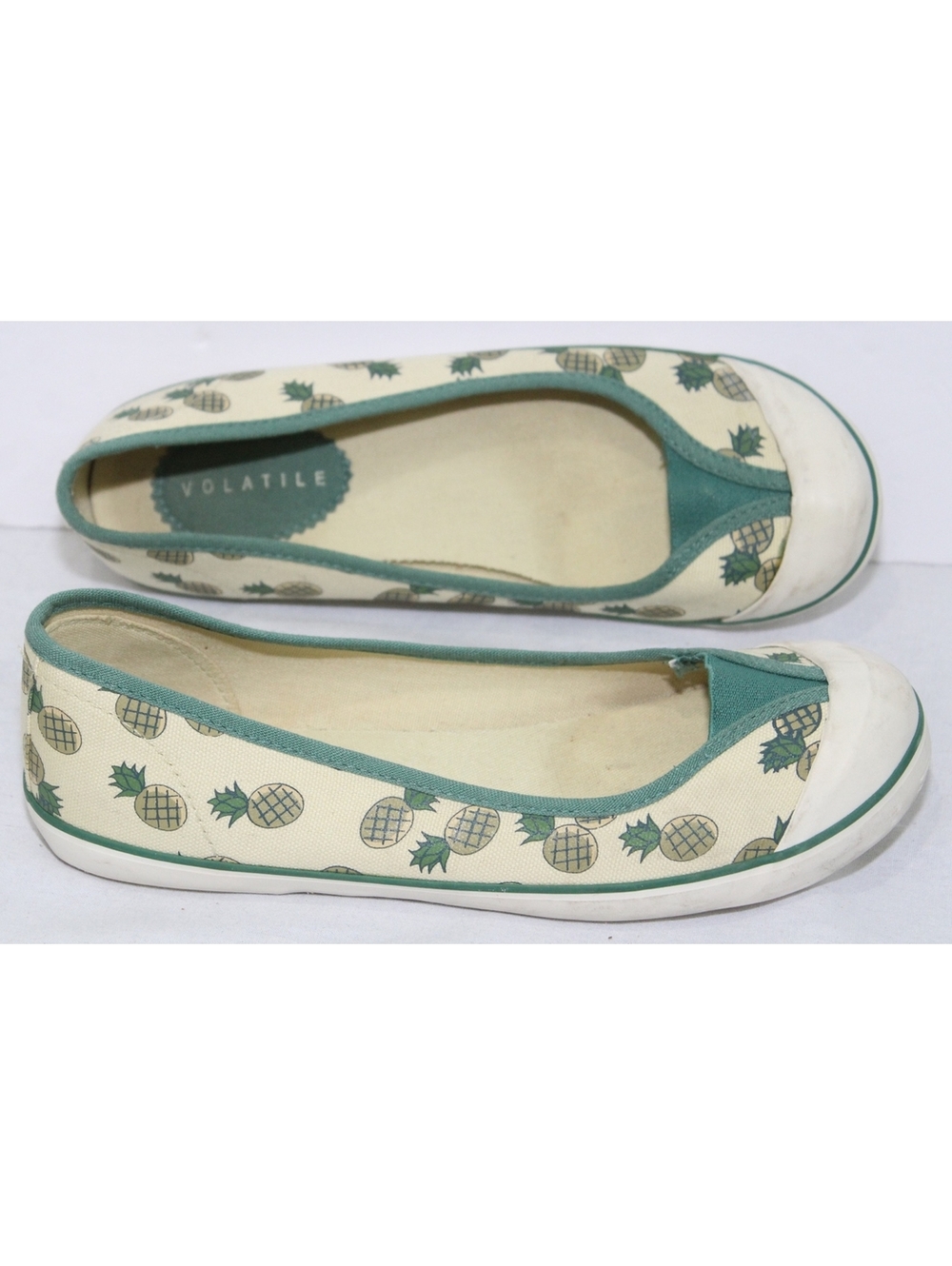 Volatile Pineapple Print Canvas Slip On Round Toe Ballet Flats Shoes Womens Sz 7